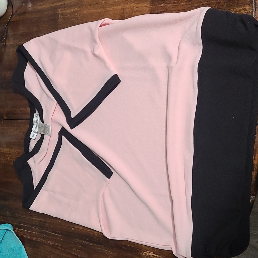 Woman's shirt by Brownstone Studio size medium Woman's shirt by Brownstone Studi